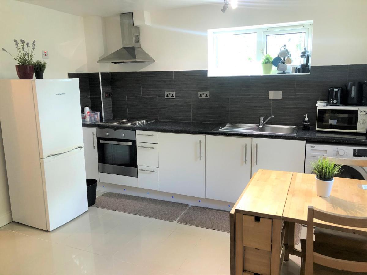 Apple House Guesthouse Heathrow Airport Hillingdon Quarto foto