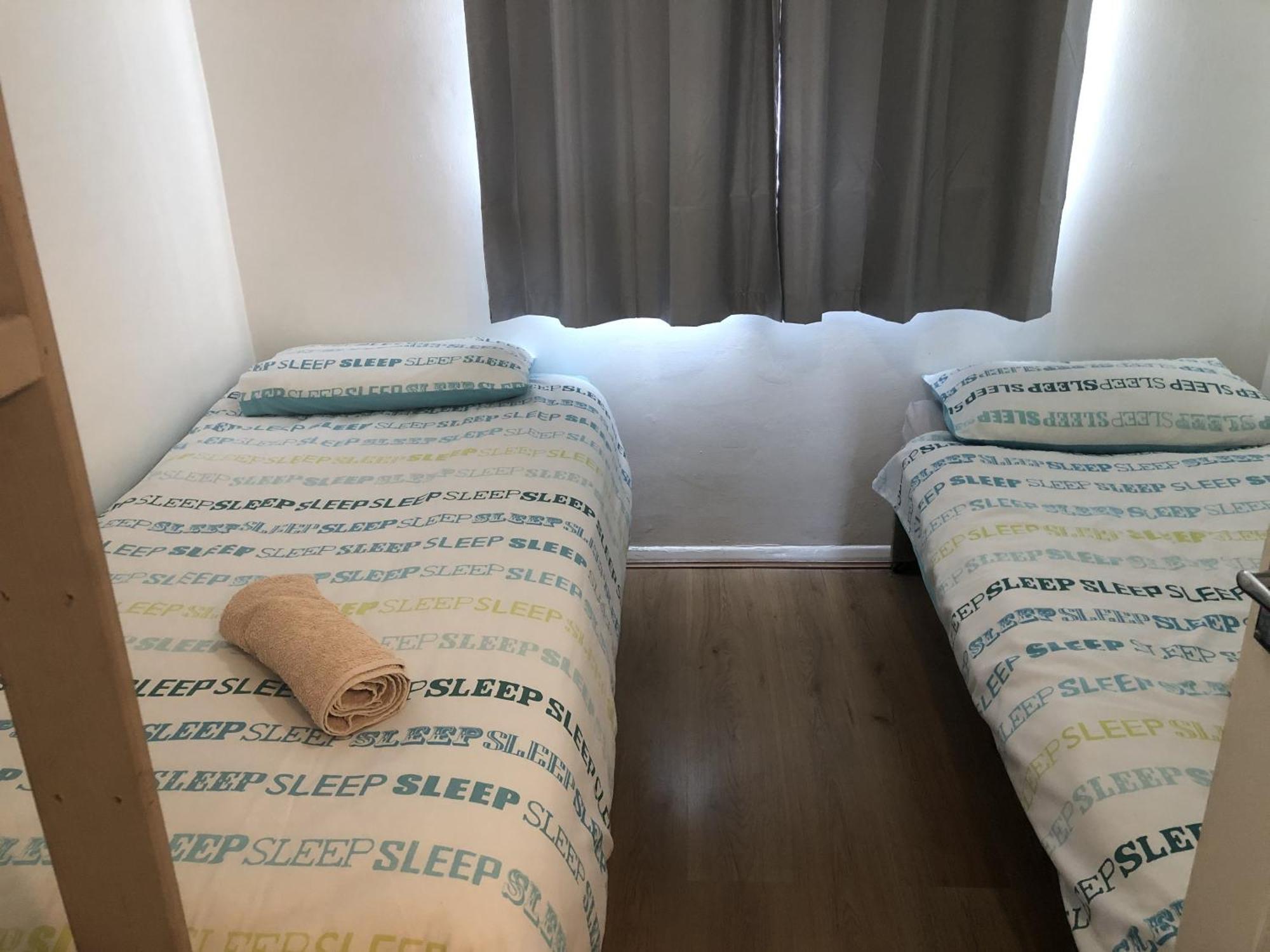 Apple House Guesthouse Heathrow Airport Hillingdon Quarto foto
